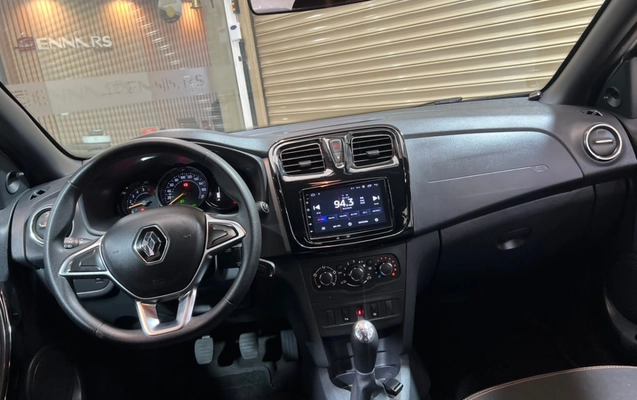 imagem-https://www.socarrao.com.br/sc-vehicle-images-prod/4289709/1791299078520-9duZ6rEOvRkJoHzR9oslG5hcigCZIaXK.jpg