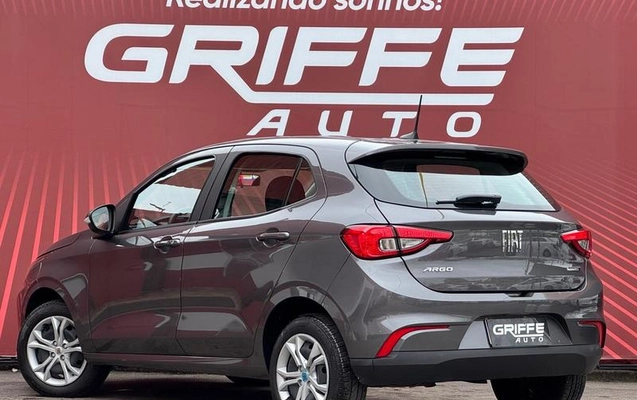 imagem-https://www.socarrao.com.br/sc-vehicle-images-prod/4289717/1791738167807-8526072_4_B_a6174e7414.jpeg