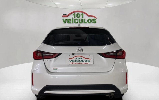 imagem-https://www.socarrao.com.br/sc-vehicle-images-prod/4289719/1791299786348-003_9f0f3f35d0d396c3ddcf5ccdcc0106d0.jpg