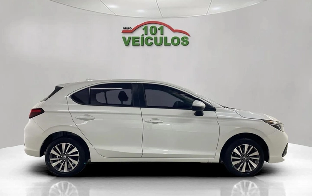 imagem-https://www.socarrao.com.br/sc-vehicle-images-prod/4289719/1791299786352-003_1ce6a9566f7bd3bda21719ebb8e88259.jpg