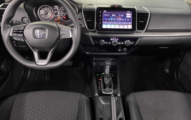 imagem-https://www.socarrao.com.br/sc-vehicle-images-prod/4289719/1791299786366-003_1721b0bd23db8c68c14eef5d2dcaf3b8.jpg