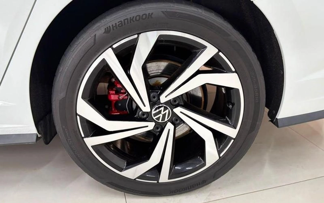 imagem-https://www.socarrao.com.br/sc-vehicle-images-prod/4289721/1791306301941-8547460_3_B_59a5fbada4.jpeg