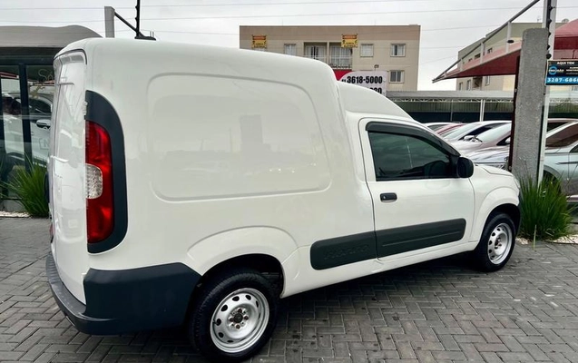imagem-https://www.socarrao.com.br/sc-vehicle-images-prod/4289725/1791299975572-8525330_8_B_75b060e13e.jpeg