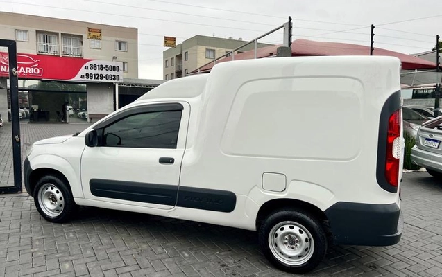 imagem-https://www.socarrao.com.br/sc-vehicle-images-prod/4289725/1791299975578-8525330_12_B_5444065c81.jpeg