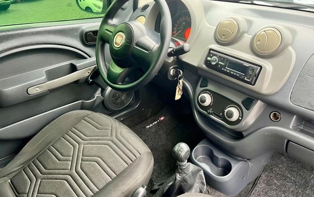 imagem-https://www.socarrao.com.br/sc-vehicle-images-prod/4289725/1791299975586-8525330_15_B_10d9ca0488.jpeg