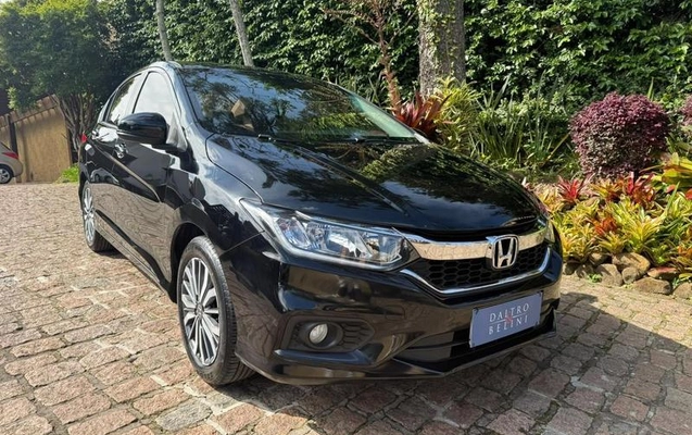 imagem-https://www.socarrao.com.br/sc-vehicle-images-prod/4289738/1791300435496-8217821_4_B_774d3723b9.jpeg