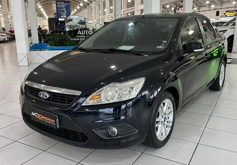 Ford Focus 2013 Preto — foto 1 de 3