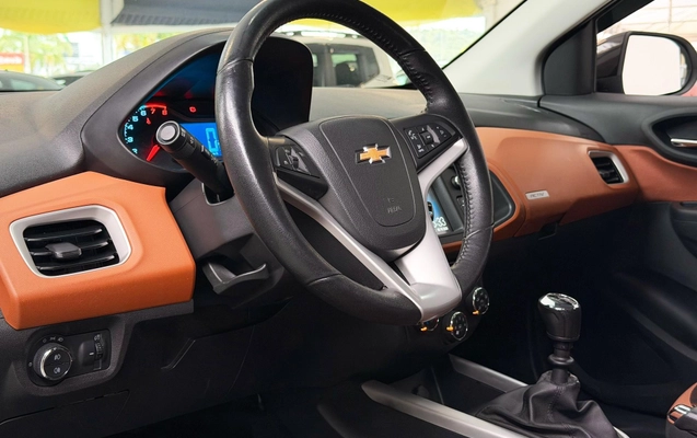 imagem-https://www.socarrao.com.br/sc-vehicle-images-prod/4289766/1791301315267-0a59edfd4bfc4c15a23a8b9cf02277b8_1791301287616.jpg
