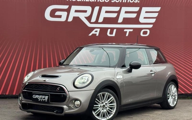 imagem-https://www.socarrao.com.br/sc-vehicle-images-prod/4289779/1791302028184-8526315_8_B_41488f5a05.jpeg