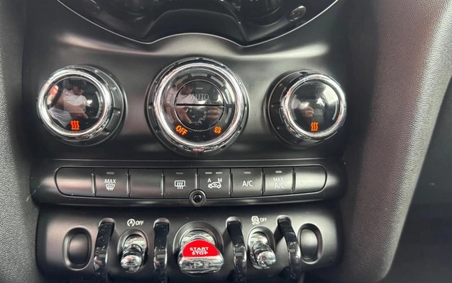 imagem-https://www.socarrao.com.br/sc-vehicle-images-prod/4289779/1791302028201-8526315_3_B_c427afe472.jpeg