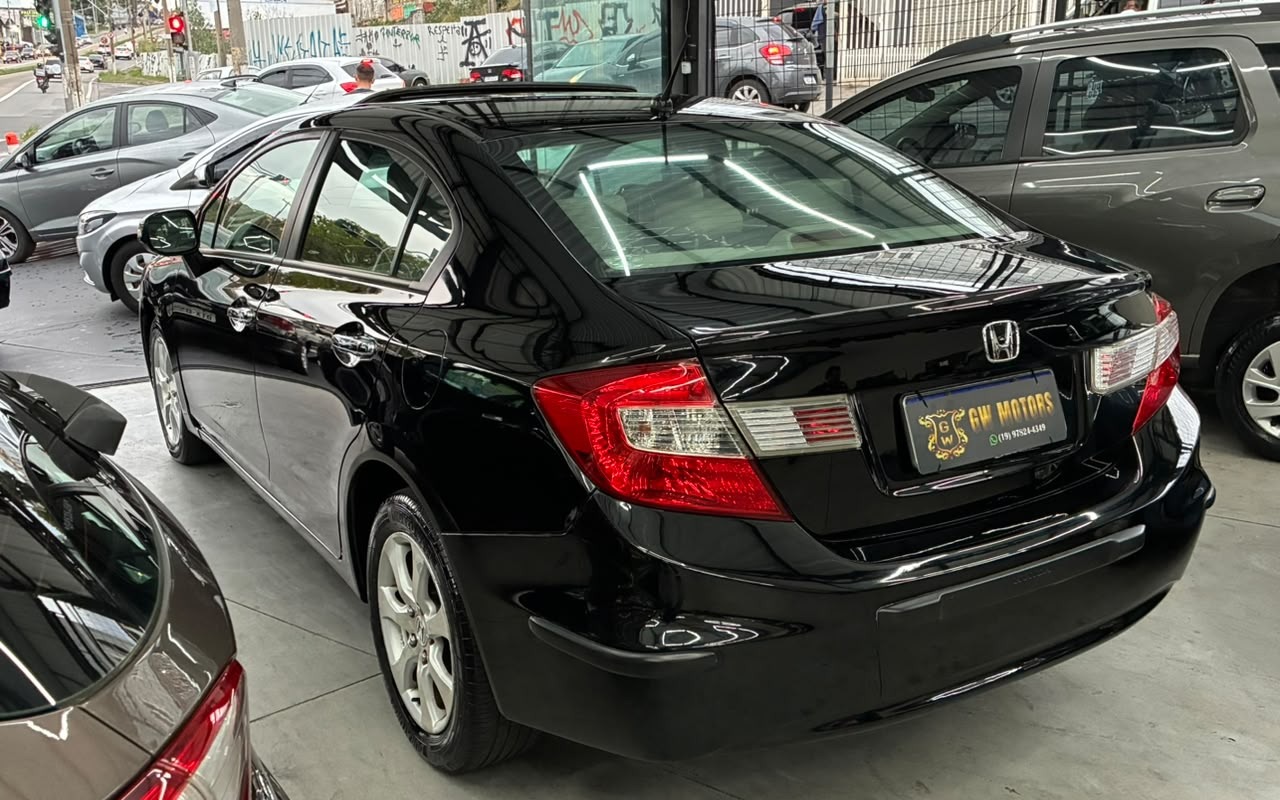 imagem-https://www.socarrao.com.br/sc-vehicle-images-prod/4289919/1791304039624-V2hhdHNBcHAgSW1hZ2UgMjAyNi0xMC0wNiBhdCAxMi41NC4zNCAoMykuanBlZw.jpeg