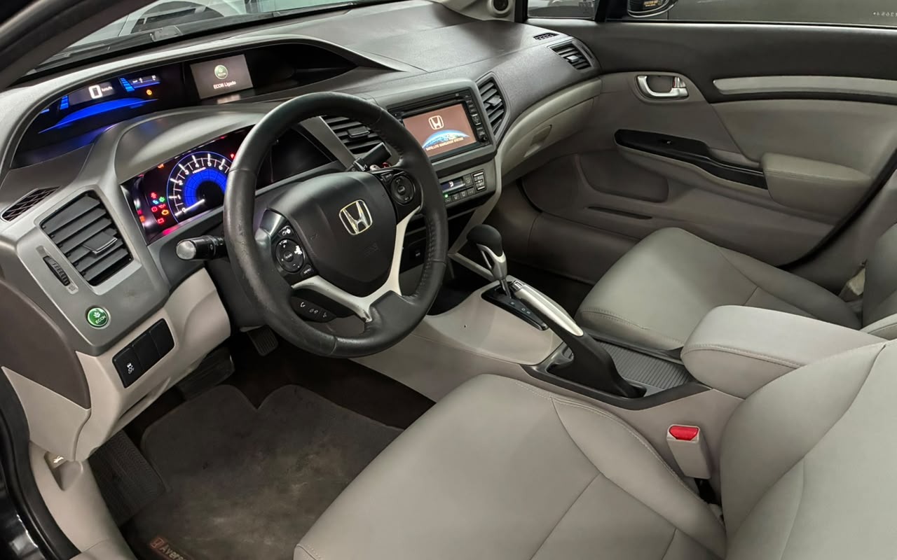 imagem-https://www.socarrao.com.br/sc-vehicle-images-prod/4289919/1791304040080-V2hhdHNBcHAgSW1hZ2UgMjAyNi0xMC0wNiBhdCAxMi41NC4zNS5qcGVn.jpeg