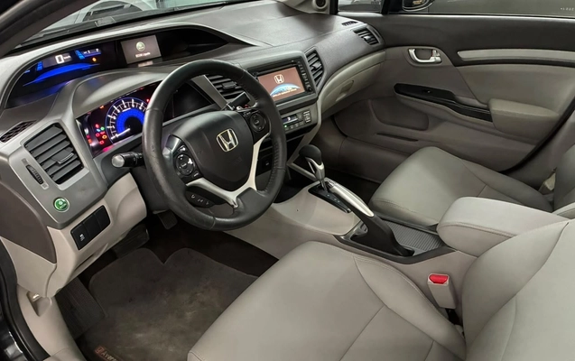 imagem-https://www.socarrao.com.br/sc-vehicle-images-prod/4289919/1791304040080-V2hhdHNBcHAgSW1hZ2UgMjAyNi0xMC0wNiBhdCAxMi41NC4zNS5qcGVn.jpeg
