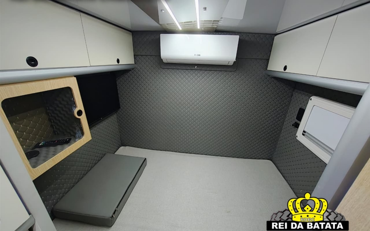 imagem-https://www.socarrao.com.br/sc-vehicle-images-prod/4289922/1791303925655-MTMuanBn.jpg