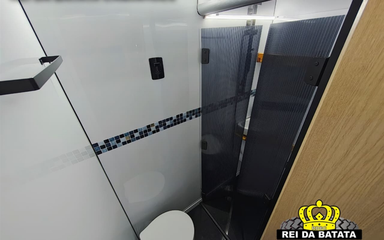 imagem-https://www.socarrao.com.br/sc-vehicle-images-prod/4289922/1791303926206-MTQtMS5qcGc.jpg