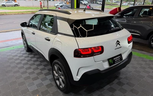 imagem-https://www.socarrao.com.br/sc-vehicle-images-prod/4289931/1791304407989-8547675_0_B_499d209ec4.jpeg