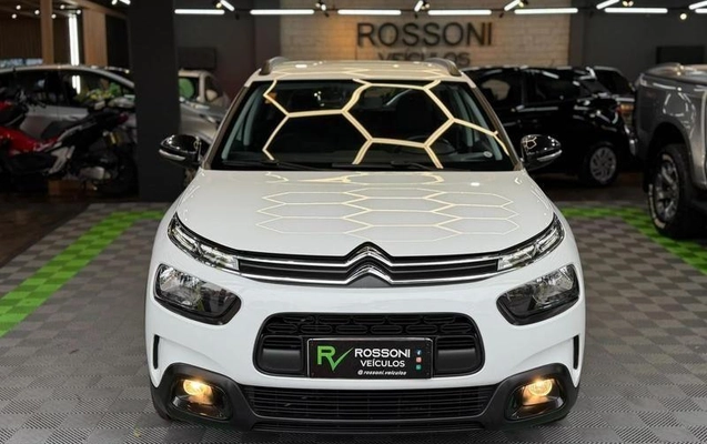 imagem-https://www.socarrao.com.br/sc-vehicle-images-prod/4289931/1791304407996-8547675_8_B_b709f90134.jpeg