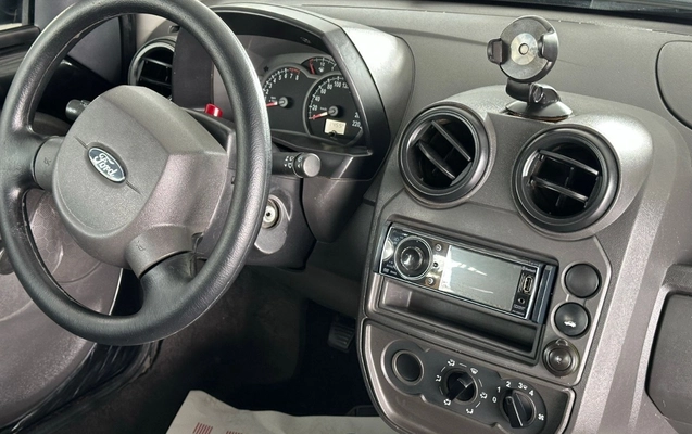 imagem-https://www.socarrao.com.br/sc-vehicle-images-prod/4289934/1791304562338-V2hhdHNBcHAgSW1hZ2UgMjAyNi0xMC0wNiBhdCAxMy4zMy4zNSAoMSkuanBlZw.jpeg