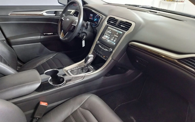 imagem-https://www.socarrao.com.br/sc-vehicle-images-prod/4289938/1791400023971-JkOKyO4zky9ox0XhdwwabkcTRPhHPIe0.jpg