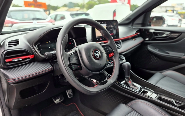 imagem-https://www.socarrao.com.br/sc-vehicle-images-prod/4289963/1791305881136-003_ecfdb6578be251ac1e41908aec8b0cf4.jpg