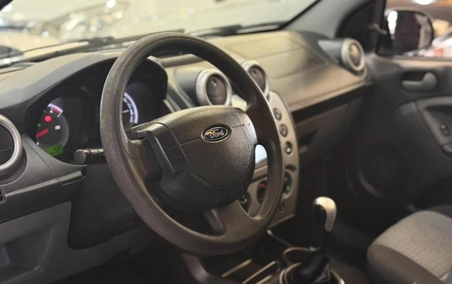 imagem-https://www.socarrao.com.br/sc-vehicle-images-prod/4289986/1791306120784-8520396_7_B_dd82fa3dbb.jpeg