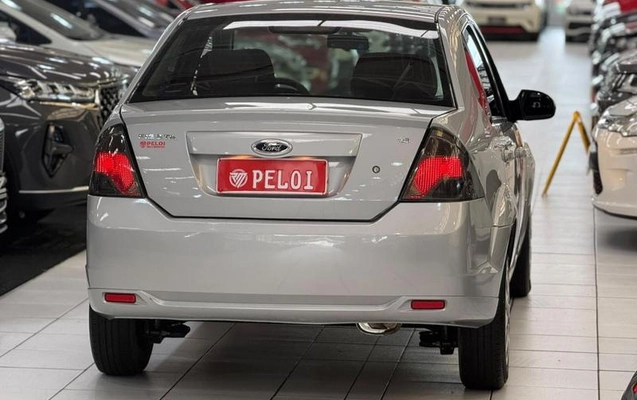 imagem-https://www.socarrao.com.br/sc-vehicle-images-prod/4289986/1791306120797-8520396_14_B_918ffd1642.jpeg