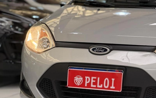 imagem-https://www.socarrao.com.br/sc-vehicle-images-prod/4289986/1791306120802-8520396_16_B_a2884695e7.jpeg
