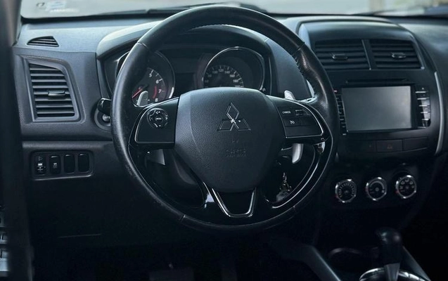 imagem-https://www.socarrao.com.br/sc-vehicle-images-prod/4290057/1791306595914-8542369_7_B_53b1279ada.jpeg