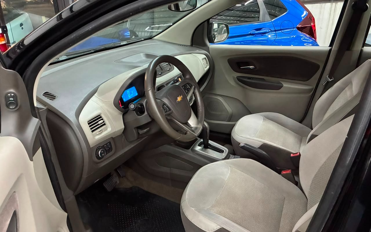 imagem-https://www.socarrao.com.br/sc-vehicle-images-prod/4290074/1791306837023-V2hhdHNBcHAgSW1hZ2UgMjAyNi0xMC0wNiBhdCAxNC4wNy4zNCAoMykuanBlZw.jpeg
