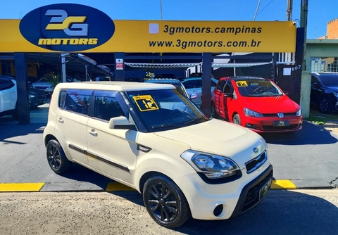 Kia SOUL 2012 Bege — foto 1 de 3
