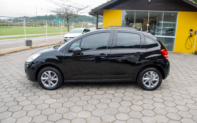 imagem-https://www.socarrao.com.br/sc-vehicle-images-prod/4290193/1791307605463-8929f6a4de814d11859725de3af319bc_1791307098616.jpg