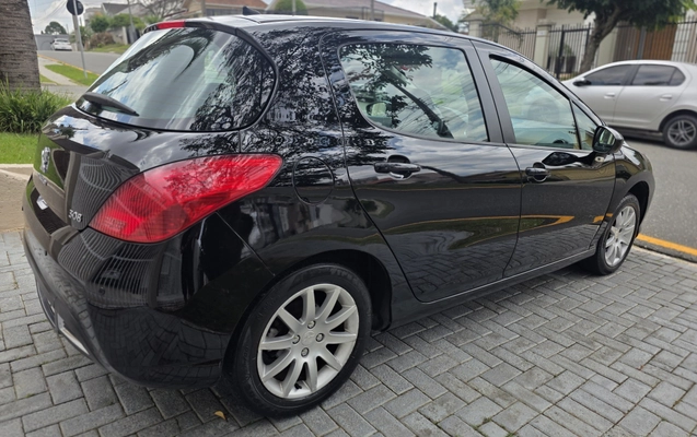 imagem-https://www.socarrao.com.br/sc-vehicle-images-prod/4290251/1791307964557-2890977c-ac76-4d73-8e51-690b06829b90.jpeg