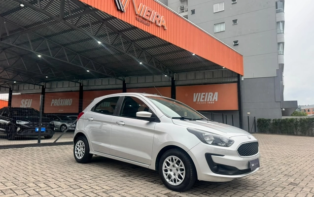 imagem-https://www.socarrao.com.br/sc-vehicle-images-prod/4290271/1791308088367-cf8f8d02-10b5-4beb-b501-798d7f71c3f3.jpg