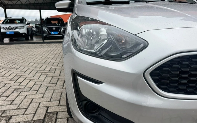imagem-https://www.socarrao.com.br/sc-vehicle-images-prod/4290271/1791308088372-2640974c-afd6-4886-8980-493c04aafc5f.jpg