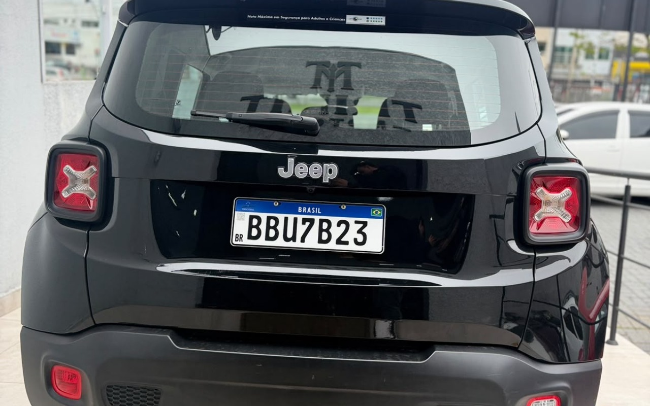 imagem-https://www.socarrao.com.br/sc-vehicle-images-prod/4290288/1791308158526-V2hhdHNBcHAgSW1hZ2UgMjAyNi0xMC0wNSBhdCAxNy4xOS4yMiAoMSkuanBlZw.jpeg