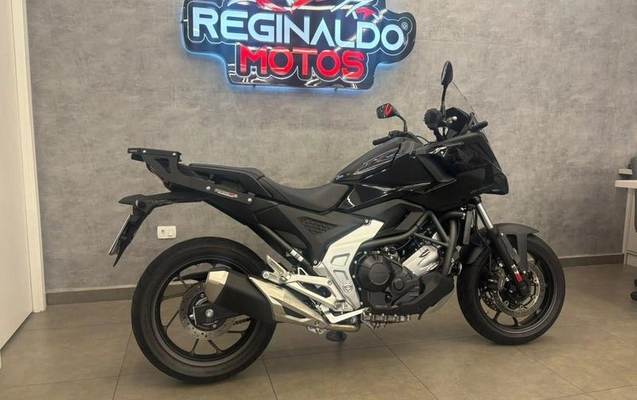 imagem-https://www.socarrao.com.br/sc-vehicle-images-prod/4290341/1791308469538-8537134_10_B_8d3ac6b1fd.jpeg