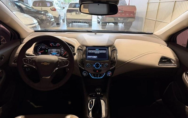 imagem-https://www.socarrao.com.br/sc-vehicle-images-prod/4290526/1791319658954-8516887_16_B_f164de554d.jpeg
