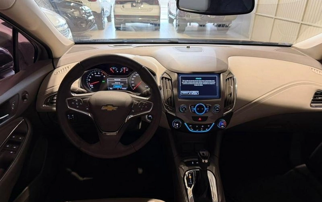 imagem-https://www.socarrao.com.br/sc-vehicle-images-prod/4290526/1791319658955-8516887_9_B_2bbcbe355d.jpeg