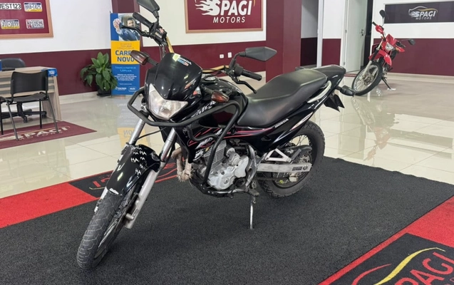 imagem-https://www.socarrao.com.br/sc-vehicle-images-prod/4290527/1792168186014-vehicle_image_1792168129_9d53e9abda2bc760bc872a25f764ca03.jpeg