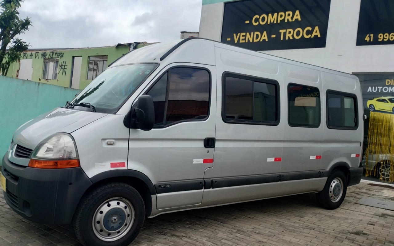 Renault Master 2011 Prata — foto 1 de 3
