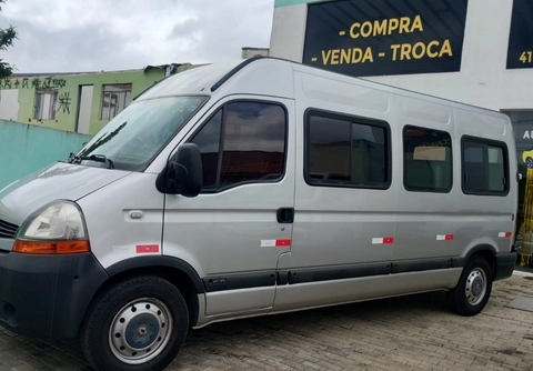 Renault Master 2011 Prata — foto 1 de 3