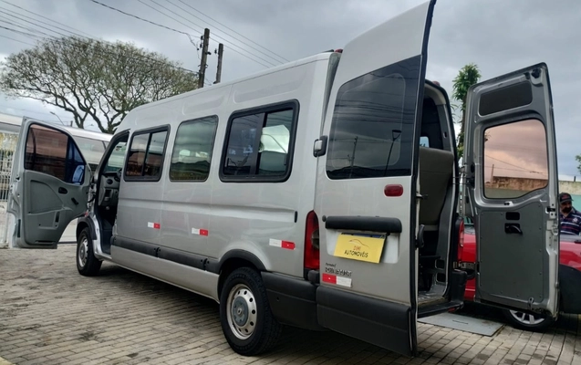 imagem-https://www.socarrao.com.br/sc-vehicle-images-prod/4290570/1791311349056-MzljOTc4MzgtNGQwMi00N2M5LWFlODUtZjA2NmY2NTM5MTk2LmpwZWc.jpeg