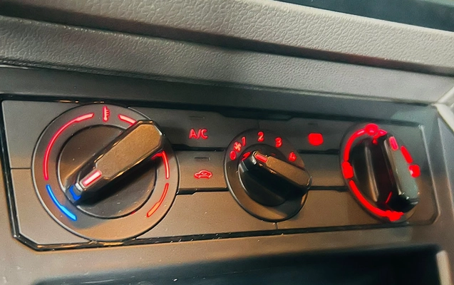 imagem-https://www.socarrao.com.br/sc-vehicle-images-prod/4290579/1791310585072-83c0063e-9b34-4bf7-af84-09cf9239d7e5.jpg