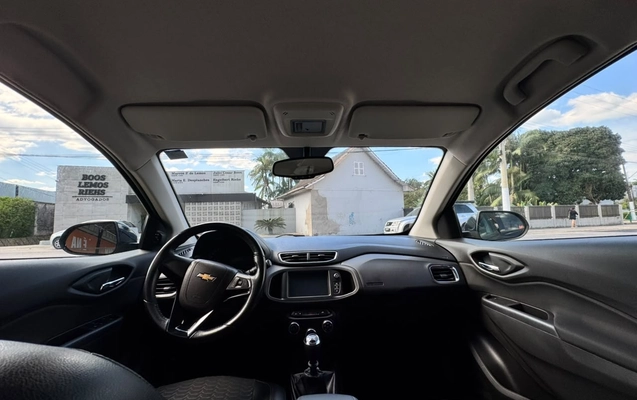 imagem-https://www.socarrao.com.br/sc-vehicle-images-prod/4290599/1791309811929-cd0ceb2a-8400-46b5-be54-7ba29b4ec48b.jpg