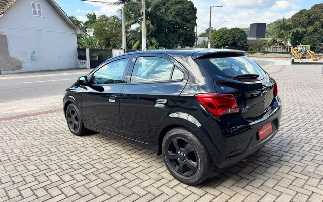 imagem-https://www.socarrao.com.br/sc-vehicle-images-prod/4290599/1791309811931-750d9c82-561b-4901-afba-053b5b351ea9.jpg