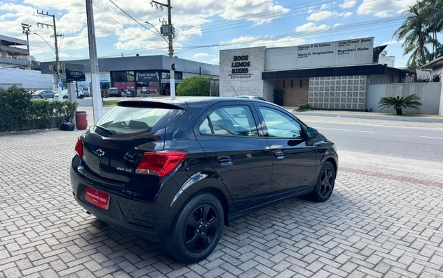 imagem-https://www.socarrao.com.br/sc-vehicle-images-prod/4290599/1791309811932-963a2823-8193-4f71-86ad-10c72f2790f6.jpg