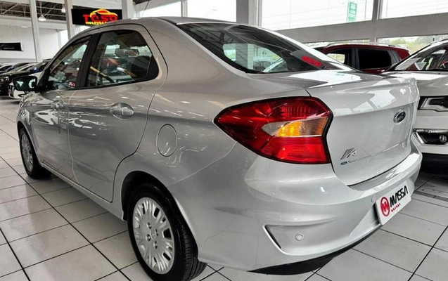 imagem-https://www.socarrao.com.br/sc-vehicle-images-prod/4290600/1791309826898-8448527_1_B_a170321ad8.jpeg