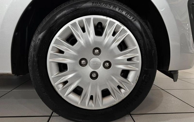 imagem-https://www.socarrao.com.br/sc-vehicle-images-prod/4290600/1791309826918-8448527_10_B_24e38a6b05.jpeg