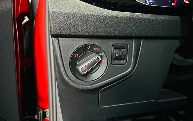 imagem-https://www.socarrao.com.br/sc-vehicle-images-prod/4290901/1791583985647-8432096_13_B_c85ce427d5.jpeg