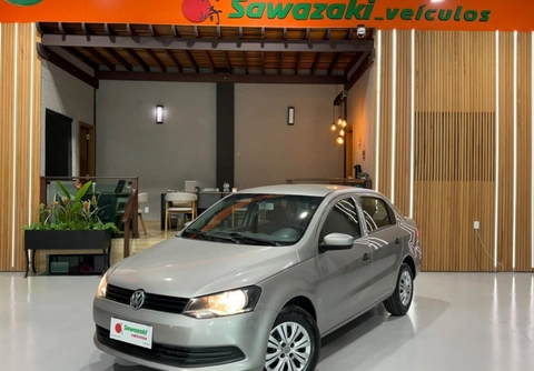 Volkswagen Voyage 2016 Prata — foto 1 de 3